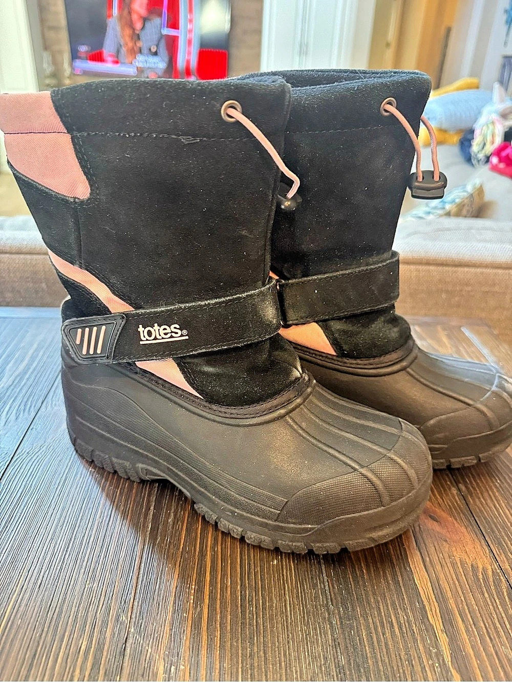 Totes Kids Winter Boots in Black & Pink